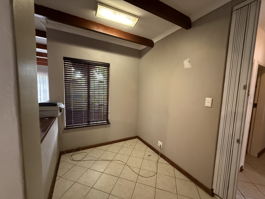 4 Bedroom Property for Sale in Schoemansville North West